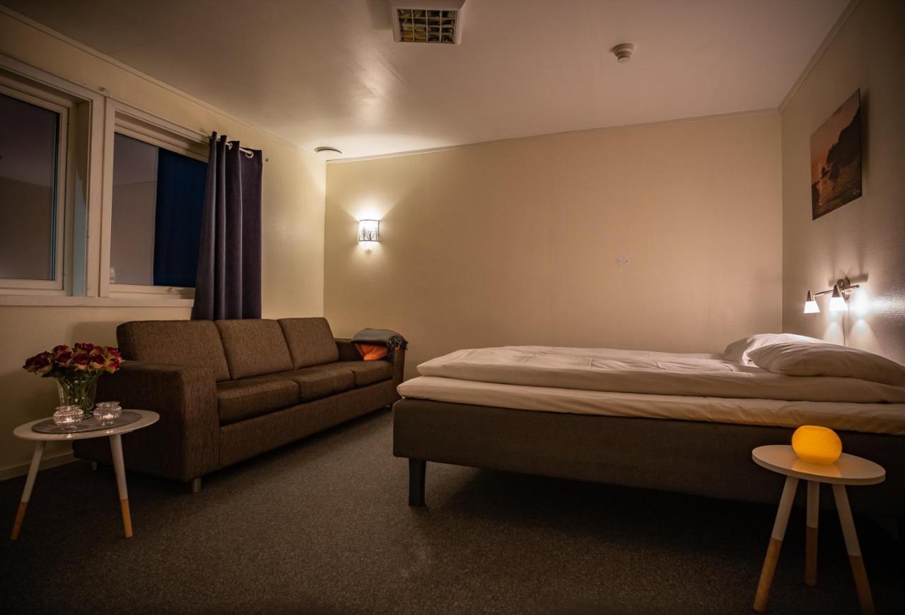 Skagi Bed & Lodge Skaland Eksteriør billede