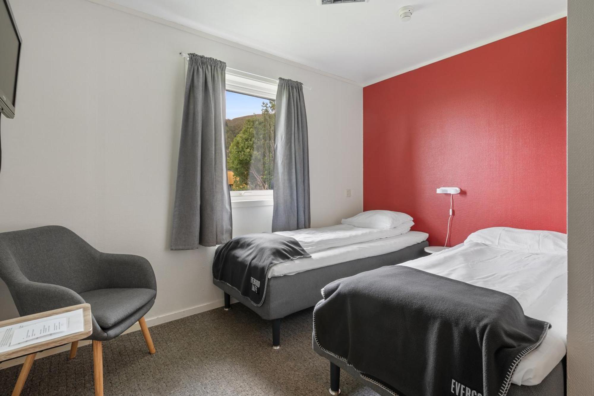 Skagi Bed & Lodge Skaland Eksteriør billede