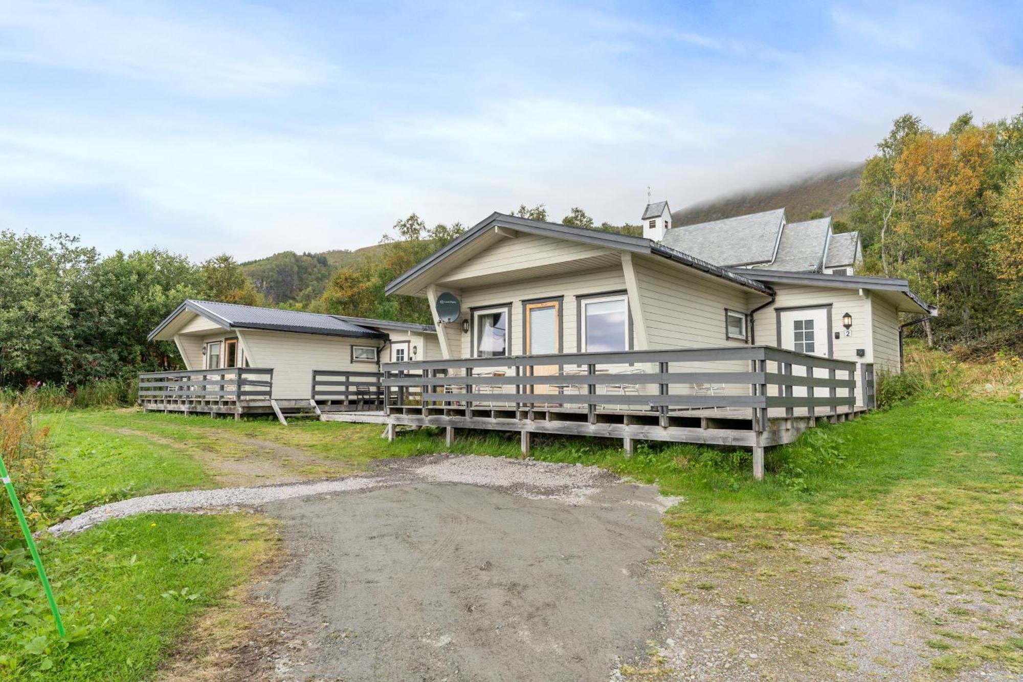 Skagi Bed & Lodge Skaland Eksteriør billede