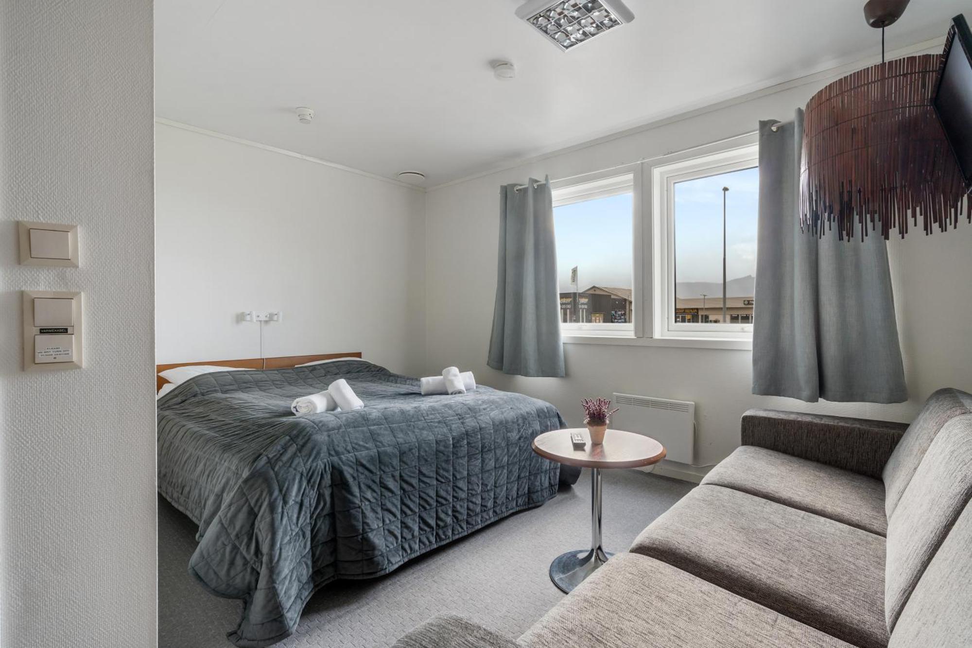 Skagi Bed & Lodge Skaland Eksteriør billede