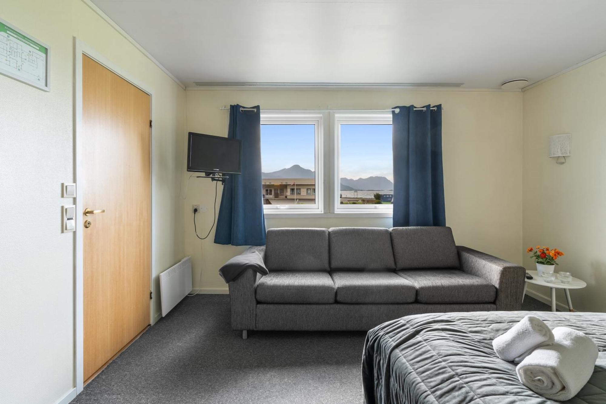 Skagi Bed & Lodge Skaland Eksteriør billede